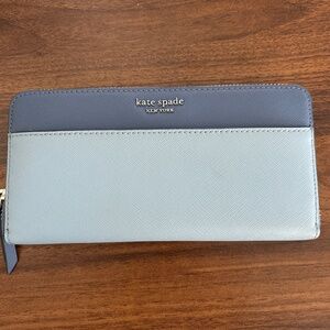 Kate Spade zipper wallet